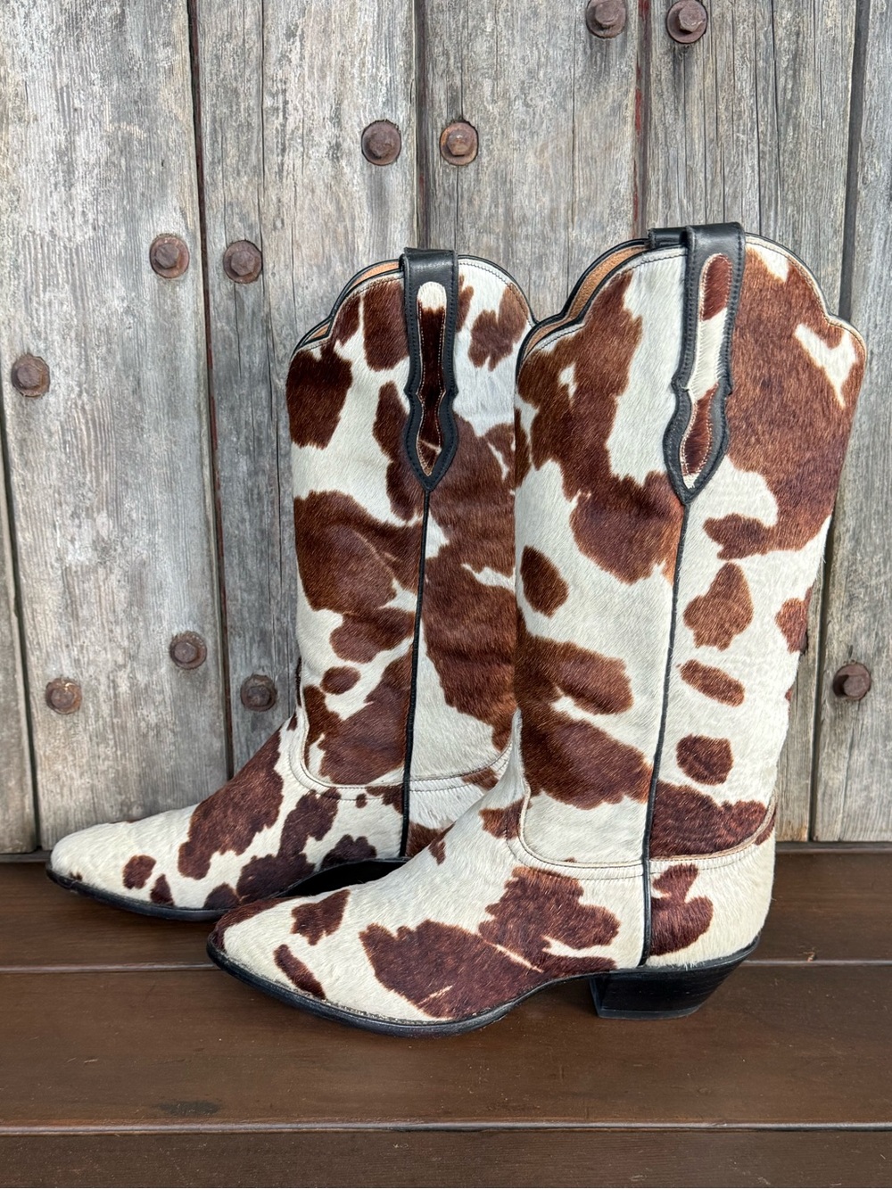 Rare Hard to Find Vintage Larry Mahan Calf Hair on Hide Women’s Cowboy Boots